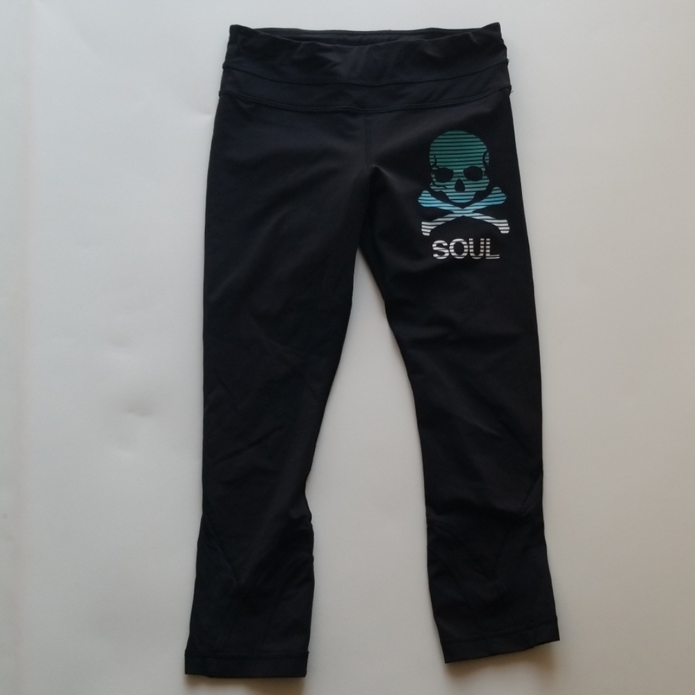 Lululemon leggings size 4